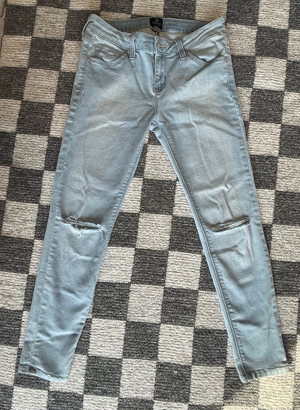Just Black Denim Distressed Knee Skinny Jeans Size 27